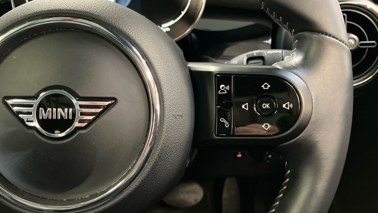 MINI Hatchback 135kW Cooper S Level 3 33kWh 3dr Auto Electric Hatchback